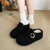 Sapatos de meia-pantufa peludos Baotou para mulheres, novo estilo de inverno, quentes e forrados com fleece, pantufas de algodão de sola grossa, com aumento interno de altura, estilo preguiçoso