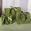 Bolsas Transfronteiriças, Sacolas de Presente de Ano Novo, Sacolas de Embalagem Verdes Gucci, Sacolas de Papel para Doces, Sacolas de Compras para Roupas, Sacolas de Presente de Lembrança