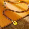 Prosperidad, Longevidad y FelicidadCollar Cuadrado Grabado Bañado en Oro Método Antiguo para Mujer, Nuevo Estilo Chino Estilo Nacional Hebilla de Paz Cuadrada Colgante