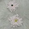 Flores de margarita pequeñas flores de margarita pequeñas crisantemo hecho a mano accesorios para el cabello pasador flor flor decorativa materiales de flor para hacer coronas arreglo floral flores artificiales