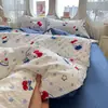 Juego de cama de cuatro piezas con gasa de doble capa, diseño de dibujos animados lindo, suave y cómodo, lavable a máquina, adecuado para dormitorios de estudiantes