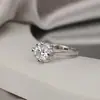 En stock en Fanzhou: Anillo de Mujer Copo de Nieve del Sur de Moissanita 1 Quilate Plata S925 Chapado en Oro, Directo de Fábrica