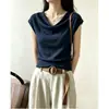 Elegante top de punto azul con cuello drapeado y mangas acampanadas para mujer, nuevo estilo de verano 2026, extremadamente atractivo y rejuvenecedor