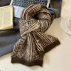 Bufanda Tejida Retro Estilo Fair Isle para Mujer en Otoño e Invierno Estilo Coreano Engrosada Cálida Versátil Mezcla de Lana Bufanda para Estudiantes