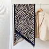 Lenço Estilo Japonês e Coreano Imitação de Caxemira Estampa de Zebra Xale Fashion Lenço Triângulo Macio Amigo da Pele Longo Quente Lenço de Inverno