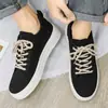 Zapatos Negros Lisos de Estudiante para Todas las Estaciones, Tenis Casuales con Cordones Estilo Coreano para Hombre con Suela Gruesa, Zapatos de Lona Transpirables para Exteriores Estilo Hong Kong
