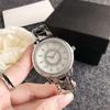 Haciendo reloj de fritilaria de lujo Moda Reloj de Mujer Traje de regalo reloj de aleación de diamante reloj de pulsera