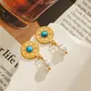 Aretes de Acero Inoxidable Acero de Titanio Brújula Dorada Turquesa Gama Alta Elegantes Nicho Europeo y Americano Ins Chapado en Oro de 18K para Mujer