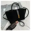 Bolsa de Mão Grande de Alta Qualidade Transfronteiriça para Mulheres, Nova Bolsa Tote Versátil para o Dia a Dia 2026, Bolsa Transversal de Moda Estilo Coreano