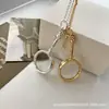Colar com Pingente de Chave Lupa de Nicho Único, Corrente Longa para Suéter Estilo Ins de Luxo Leve, Colar Longo Estilo Old Money