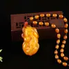 Nuevo colgante de cera de abeja de segunda generación tallado estilo retro collar largo lugar escénico los más vendidos regalos pequeños al por mayor