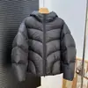Mismo Estilo que en el Centro Comercial, Chaqueta de Plumas de Pato Blanco al 90% para Mujer, Nuevo Modelo 2026, Estilo Puffer Corto, Engrosada, con Capucha, Abrigo de Invierno Holgado