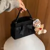 Bolsa quadrada pequena da moda 2026 bolsa transversal retrô de nicho bolsa de ombro versátil e estilosa para o dia a dia novo estilo