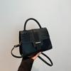 Nuevo Bolso de Mujer con Patrón de Cocodrilo Bolso de Mano para Mujer de Comercio Exterior Bolso de Hombro Moderno Texturizado Atmosférico Combinable Estilo Occidental Bolso para Madre