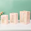 Saco de embalagem de papel kraft com janela transparente Saco de presente de flores para o dia dos namorados Saco de presente de mão Saco de pacote de flores para impressão