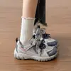Zapatos de papá de suela gruesa súper atractivos para mujer, nuevo estilo otoño 2026, transpirables, que aumentan la altura para personas bajas, estilo casual versátil, zapatillas deportivas