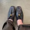 Primer Encuentro con el Diseño de Moda Versátil de Cuero para Mujer con Tacón Bajo, Plisado y Punta Cuadrada de la Temporada, Estilo Old Money de Alta Gama