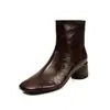 Botines ajustados para mujer hechos de cuero de plena flor, nuevo estilo otoño/invierno, cuero genuino, punta redonda, tacón alto grueso, botines de moda