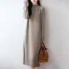 Nuevo vestido jersey de punto 100% lana para otoño e invierno con cuello semi-alto, tejido, de longitud media, adelgazante, elegante y engrosado