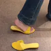 Colección de verano 2026: Sandalias de cuña con estampado de leopardo, zapatos de tacón alto para mujer para uso en exteriores, sandalias versátiles y elegantes de una sola tira inspiradas en la moda francesa