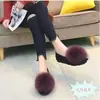 Chinelos de pelúcia populares para mulheres, nova coleção outono/inverno 2026, com sola macia, versáteis, antiderrapantes e sapatos de algodão com forro de fleece