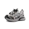 Zapatillas deportivas para niño 2026 nuevo primavera y otoño zapatos tipo papá para niño zapatillas de correr ligeras de suela blanda forradas de forro polar de invierno