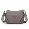 Nova bolsa transversal de nylon leve e versátil para mulheres, bolsa de mãe de grande capacidade, bolsa de ombro casual à prova d'água para viagem e dia a dia