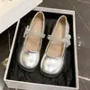 Zapatos Mary JK estilo francés con lazo de pedrería retro, suela suave, nuevo modelo otoño 2026, zapatos de mujer con una correa y corte bajo