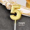 Pacote com 50 Velas Douradas com Números para Decoração de Bolo de Aniversário, Enfeites para Mesa de Sobremesa de Festa de Primeiro Aniversário Infantil