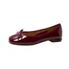Zapatos rojos para mujer, nuevo modelo primavera 2026, lazo poco profundo charol suela blanda ballet versátil plano zapatos planos para boda