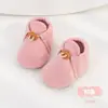 Modelos de Primavera e Outono de Sapatos para Bebês de 0-6-12 Meses, Sapatos de Caminhada com Solado Macio para Meninos e Meninas de 1 Ano, Sapatos Pré-Caminhada, Sapatos de Tecido Antiderrapantes