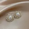 Pendientes de Perla con Flor Microincrustada de Circonita, Nuevos Pendientes de Moda Tendencia Nicho, Pequeños y Sencillos Accesorios para Orejas de Estilo Minimalista