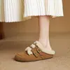 Chinelos femininos estilo Birkenstock retrô para outono e inverno, design de calçar, quentes, com duas tiras, forrados com fleece, novos chinelos preguiçosos de sola grossa 2026
