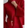 Collar Largo con Colgante de Caballo del Año Nuevo Zodiacal, Diseño de Nicho de Lujo Ligero, Cadena de Suéter Versátil de Alta Gama con Perlas para Mujer