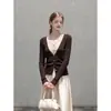 Outono Novo Estilo Retro Francês Gola V Slim Curto Tricô Top Feminino Temperamento Emagrecedor Curto Top 26987