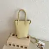 Bolso Grande de Moda Simple para Mujer 2026 Nuevo Bolso de Hombro Simple para el Trabajo Bolso de Mano de Alta Gama Bolso Cubo