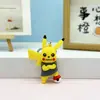 Chaveiro Pingente Pikachu Desenho Animado Borracha Macia Bola de Futebol Decoração para Pendurar Mochila Escolar Presente Escolar para Estudante Venda por Atacado