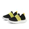 Zapatos para niños, zapatillas deportivas infantiles, malla simple de verano, nuevo modelo 24, zapatillas de malla transpirable para niñas, zapatillas de malla sin cordones