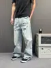 Jeans retro azul lavado com efeito desgastado bigode de gato, unissex, estilo de rua americano, design de nicho, perna reta, caimento solto, calça comprida, estilo casal