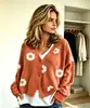 Nueva estación independiente transfronteriza europea y americana comercio exterior tejido para mujer, chaqueta suéter de punto otoño con bordado de crisantemo de un solo botón para mujer