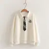 Sudadera con escudo bordado estilo universitario juvenil de dibujos animados, estilo japonés, para mujer, nueva colección otoño 2026