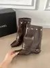 Botas Altas de Cuero con Remaches Apilados de Dos Usos Diarias Estilo Coreano 2026 Otoño/Invierno Tacón Bajo Adelgazantes Versátiles Botas de Jinete