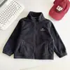 Otoño 2026 Nueva Chaqueta Coralina Elegante Versátil para Niños con Cuello Alto, Parte Superior Cálida Interior para Niños