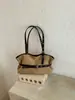 Tendência de moda transfronteiriça bolsa grande feminina nova casual retrô bolsa tote grande capacidade versátil para o dia a dia bolsa de ombro única moderna