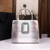 Bolso de Mano para Mujer con Patrón de Cocodrilo Nuevo Estilo Otoño e Invierno 2025 Bolso Tote de Alta Gama Incrustado con Diamantes Bolso de Hombro Cruzado Bolso de Viaje