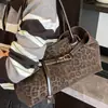 Bolso Estampado de Leopardo para Mujer Gran Capacidad Nuevo 2025 Otoño e Invierno Casual Diseño de Nicho Bolso de Hombro Único Bolso Tote para Viajar