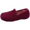 Novos Sapatos Casuais Peludos para Mulheres Outono/Inverno 2026, Para Uso Externo, Forrados com Fleece, Mocassins Tendência de Lã de Cordeiro, Sapatos Baixos Planos de Algodão