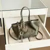 Bolsa Cubo Casual de Gran Capacidad 2026 Bolsa Versátil Bolsa de Mujer Rad Nuevo Estilo Hermosa para el Trabajo Gamuza Hombro Único Simple Retro