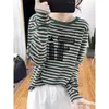 Camiseta feminina de manga longa 100% algodão, design exclusivo de alta qualidade, color block, listrada estilosa, ombro reto, nova coleção outono 2026