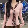 Outono e Inverno 2026 Novo Estilo Coreano Gola V Slim Fit Cintura Marcada Moda Elegante Fita Única Redutor de Idade Manga Longa Tricô Suéter para Mulheres